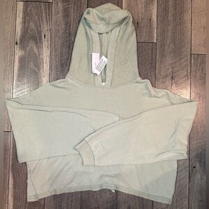 AE Open-Back Hoodie